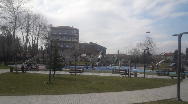 Güneşi GÖREN Parklara Akın Etti