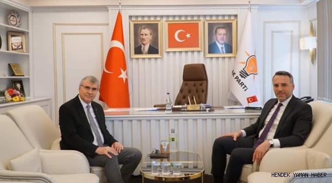 AK Parti Sakarya İl Başkanı Yunus Tever,eleştirilere cevap vererek, açıklamalarda bulundu