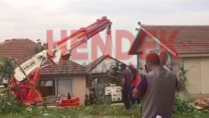 Hendek'te Yürekleri Yakan Kaza 1.ölü 2.yaralı