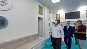 Sakarya Valisi Çetin Oktay Kaldırım Hendek'te İncelemelerde Bulundu