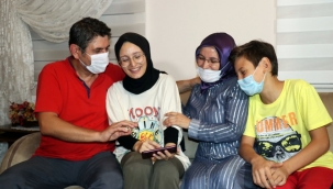 Baba Ve Kızın Sevinci Gündem Oldu