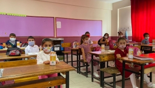 BABAOĞLU’NDAN 1 ÖĞRENCİYE 10 KAŞIK BAL