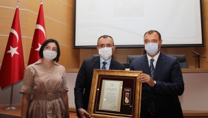 Devlet Övünç Madalyaları ve Beratları Tevcih Töreni Düzenlendi