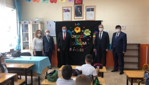 Kaymakam Acır Okulları Gezdi