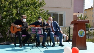 1 EKİM DÜNYA YAŞLILAR GÜNÜ KUTLU OLSUN