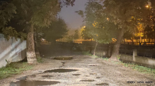 Hendek’te Çözümü Bulunamayan Çukurlara Vatandaşlar Tepkili