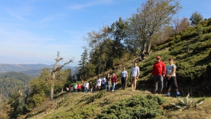 Hendek'teGençler önce yürüdü Sonra sporda buluştu