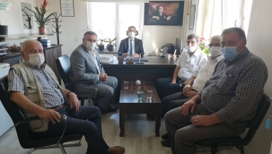 Hendekli Muhtarlardan Yeni İlçe Sağlık Müdürüne Hayırlı Olsun Ziyareti