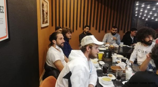 Başkan Adayı Bahadır Yönetici Ve Futbolcular ile Yemekte Bir Araya Geldi