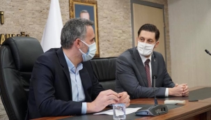 Hendek Ak Parti İlçe Teşkilatı Tam Kadro İl Başkanlığını Ziyaret Etti