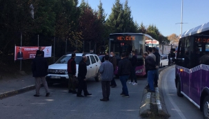 Hendek'te Sıkışan Trafikte Dakikalarca otobüste beklediler