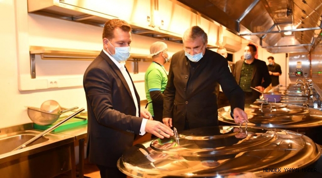 “İzmir’in ve İzmirli kardeşlerimizin yanındayız”