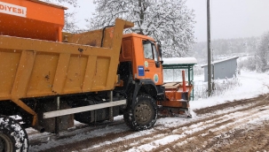 Hendek'te Ekipler TeyakKuzda Karla Mücadele Başladı