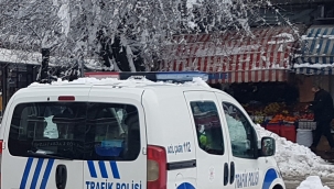 Hendek'te Emniyet Kurallara Uymayan 29 Kişiye Ceza Kesti