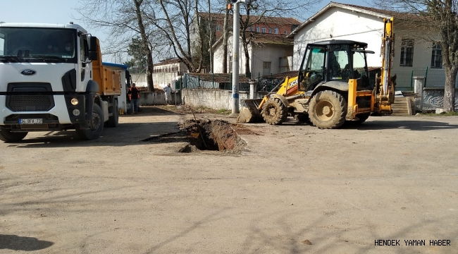 Kısıtlama günlerinde  Büyükşehir ekipleri çalışıyor