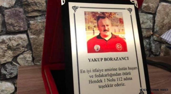 Hendek 112 Acil 1 Nolu Ambulans ,istasyon Çalışanlarından Emekliye Ayrılan Borazancıya Jest 