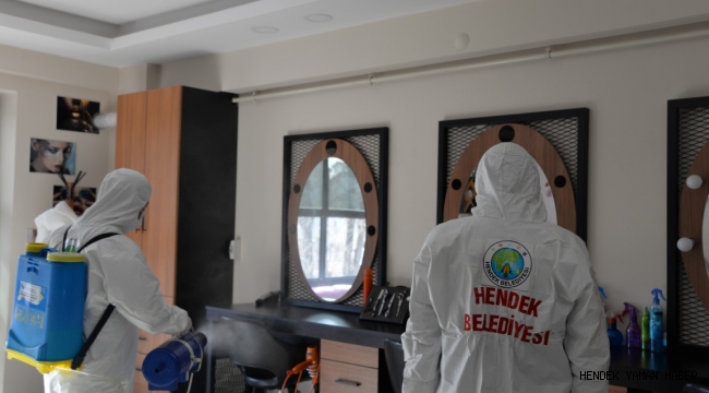 Hendek'te Berberler ve Kuaförler Dezenfekte Edildi