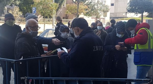 Hendek'te Salı pazarında HES kodu Şartı Bu Hafta'da Devam Ediyor