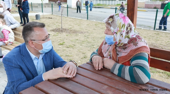 Çocuk Parklarına Meyve Fidanı Dikiliyor