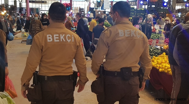 Hendek Salı Pazarında Vatandaş Alışverişe Daldı Koronayı Unuttu