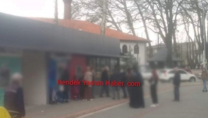 Hendek'te Bankamatik Önünde Sıra Tartışması Sinirler Gerildi