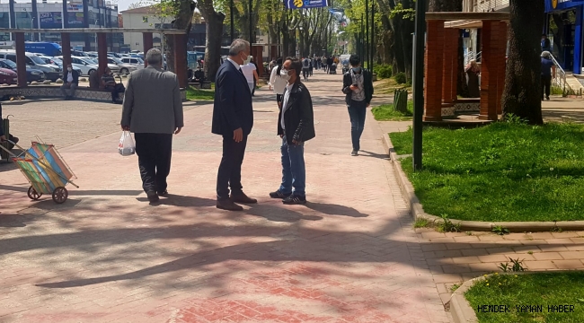 Hendek'te Başkan Babaoğlu Caddeye indi Vatandaşı Dinledi