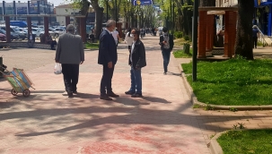 Hendek'te Başkan Babaoğlu Caddeye indi Vatandaşı Dinledi