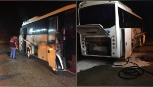 Hendek'te Seyir Halindeki İşçi Servisinden Bir Anda Dumanlar Yükseldi