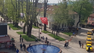 Hendek'te Tam Kapanma Öncesi Vatandaşların Alışveriş Telaşı 