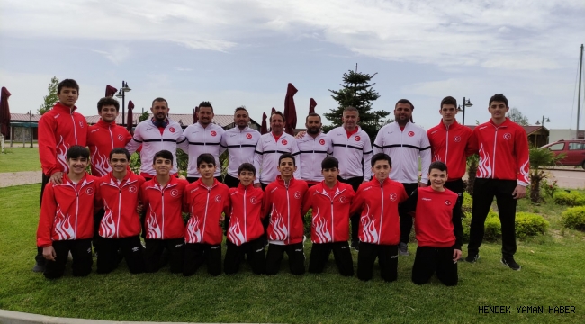 Hendek’te Gençlik Merkezi Spor Kulubünden Milli Başarı….