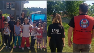 Hendek'te Şeker Bayramında Çocukları Sevindirdiler