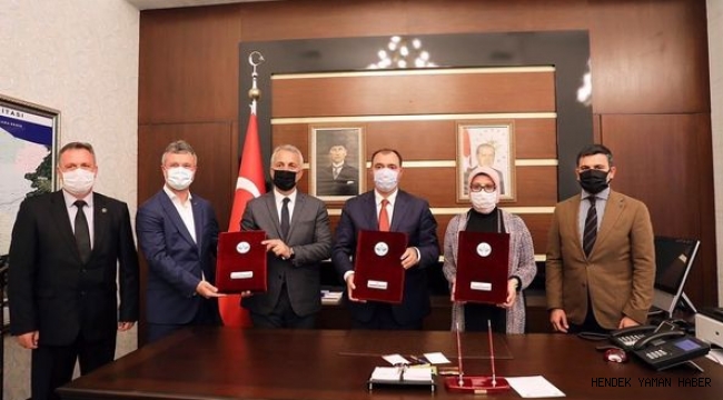 Hendek Fen Lisesi  İmzaları Düzenlenen Törenle Atıldı 