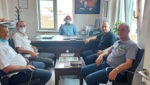 Hendek Tüm Muhtarlar Derneği İlçe Sağlık Müdürlüğünü Ziyaret Etti