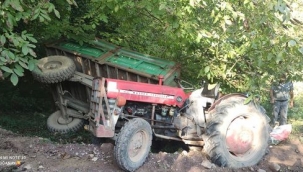 Hendek Hacıkışla Mahallesinde Traktör Devrildi 2 Ağır Yaralı 