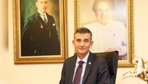 İYİ Parti Genel Başkan Yardımcısı Ümit Dikbayır, hazırladığı soru önergesini Meclise sundu