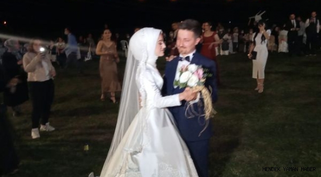 Sercan Sena Çifti Muhteşem Kır Düğünü İle Dünya Evine Girdi