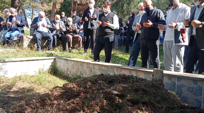 Fatma Albayrak Dualarla Defnedildi