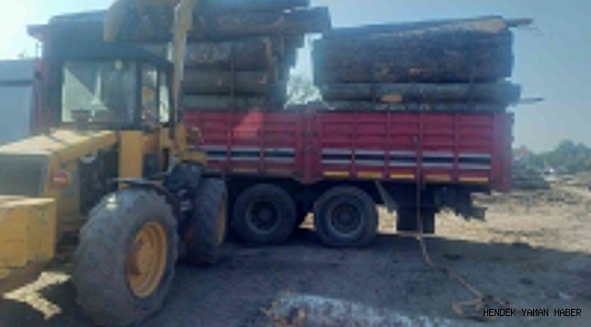 Hendek'te Tomruk altında kalan İşçi Hayatını Kaybetti 