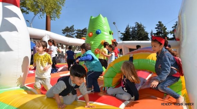 Hendek Belediyesi Çocuk Şenliği Kapılarını Açtı
