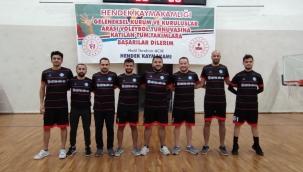 Hendek Eğitim Bir Sen Voleybol Turnuvasında Fırtına Gibi Esiyor