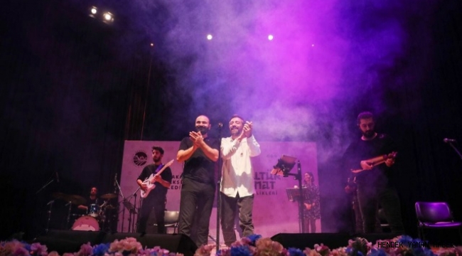 Sakarya Büyükşehir konserinde Resul Dindar’la Karadeniz rüzgarı