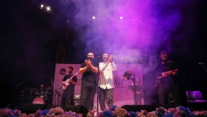 Sakarya Büyükşehir konserinde Resul Dindar’la Karadeniz rüzgarı