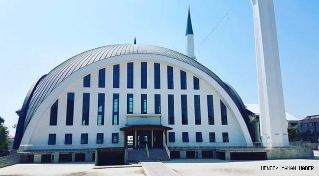 Cuma Hutbesi: “Müslüman, Dinî ve Ahlaki Değerleriyle Yaşar”