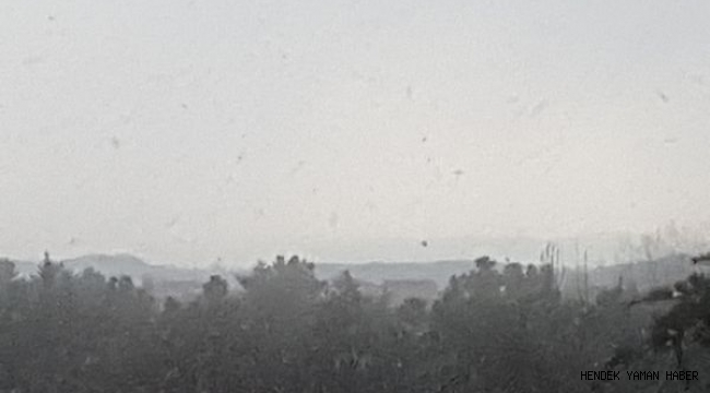 Hendek Merkez'de Kar Aralıklarla Başladı