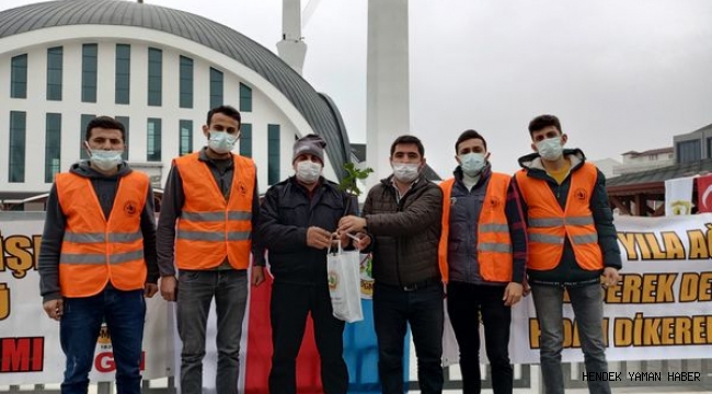 Hendek’te 2022 Yılına Ağaç Keserek Değil Fidan Dikerek Giriyor  ​