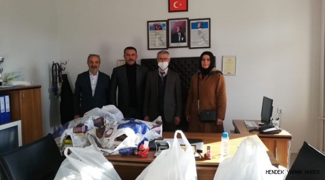 Hendek Ülkü Ocakları 70 Minik Yüreği Isıttı