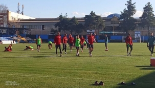 Hendekspor Arnavutköy Belediyespor Karşılaşması Öncesi Hazırlıklarını Sürdürüyor