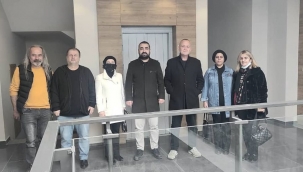 Hendek MHP Kadın Kolları ve Yönetimi'nden  10 Ocak Çalışan Gazeteciler Günü Ziyareti