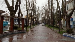 Uyarıların Ardından Hendek Buz Kesti