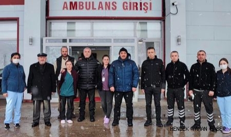 Vali Kaldırım Hendek Devlet Hastanesinde kazazedeleri ziyaret etti